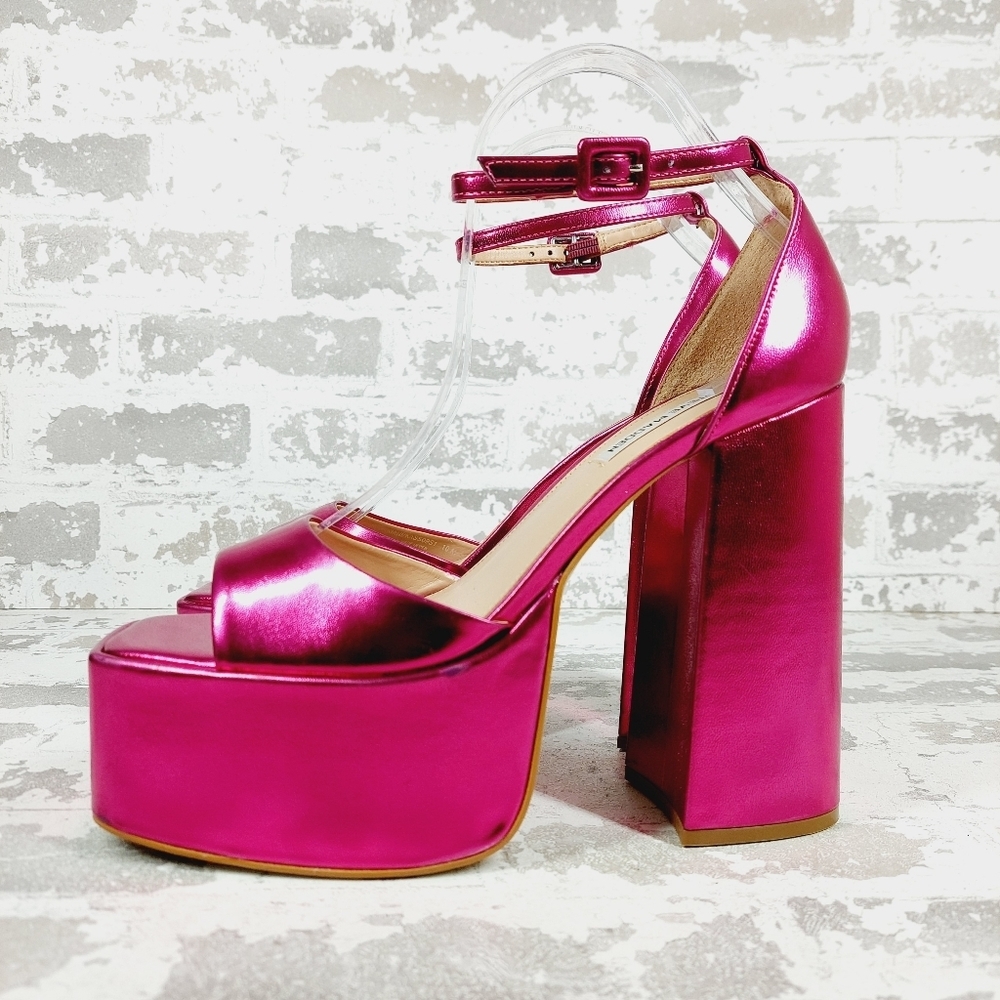 NEW Steve Madden Kassiani Pink Ankle Strap Square Open Toe Platform Sandals W550